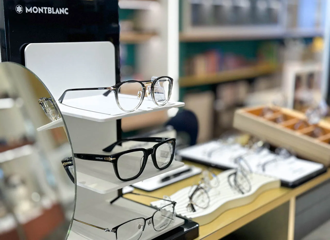 台南買眼鏡推薦，精品眼鏡款式眾多